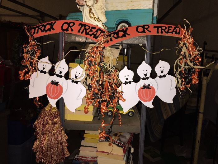 Halloween decorations $8 OBO.. and much more..