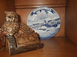 resin owl, plate from Curacao