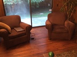 Sofa and 3 matching chairs  in great condition (great college items or man cave)