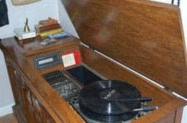 The inside of the stereo..................