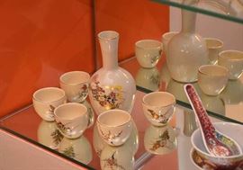 Vintage Japanese Porcelain Saki Set
