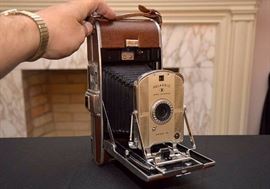 Vintage Polaroid Land Camera (Model 95)