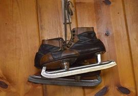 Vintage Men's Ice Skates