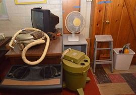 Vacuums, Humidifier, Small Step Ladder, Oscillating Fan