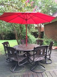 St. Moritz patio table with matching chairs