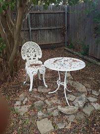 parlor table and chair (2 chairs)