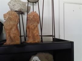 lion(s) about 5 inches high