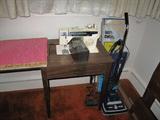 Singer sewing machine with extras!