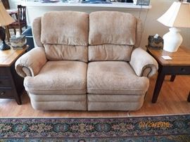 LANE RECLINING LOVE SEAT