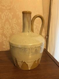 Glazed ceramic piece