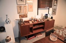 Foster McDavid Walnut Dining Room Set