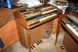 Wurlitzer organ