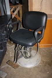Beauty salon chair