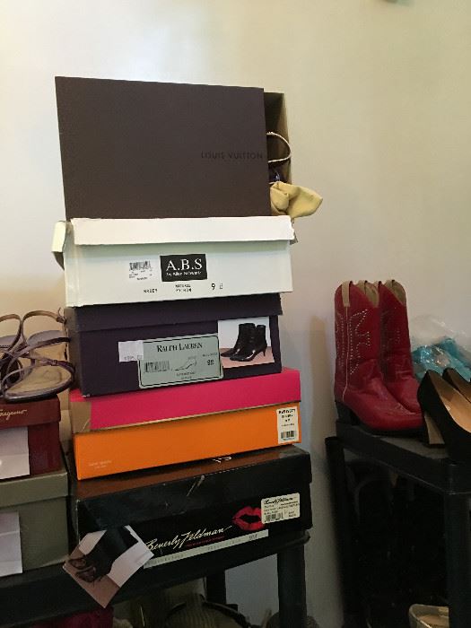 ** COTTAGE TO KASTLE ** Presents... MARVELOUS... starts on 8/19/2016