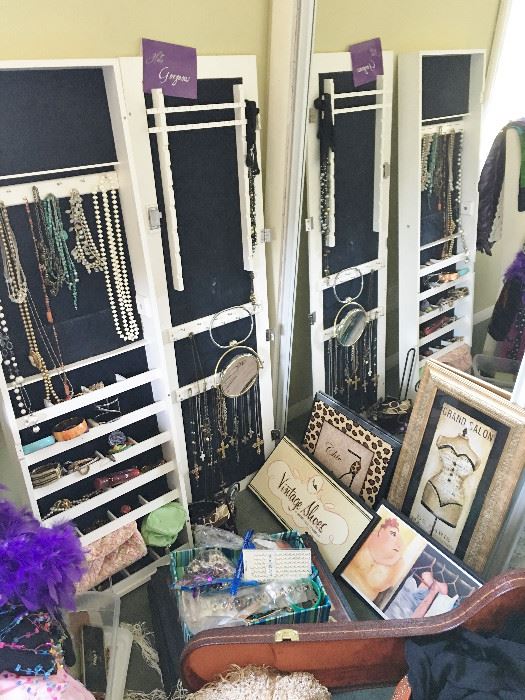 ** COTTAGE TO KASTLE ** Presents... MARVELOUS in MILLINGTON Full Contents Sale Starts On 8/19/2016