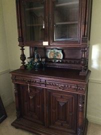 Late 1800's French hunt cupboard with original hand poured glass