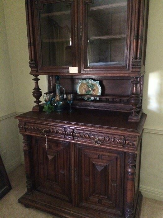 Late 1800's French hunt cupboard with original hand poured glass