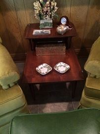 Mid-Century Modern 2-tiered side table