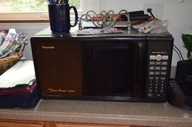 Panasonic 1000W Microwave