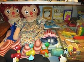 Vintage Wood Pull Toy, Vintage Blocks, Raggedy Ann & Andy