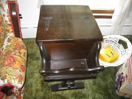 Vintage Hinged top end table