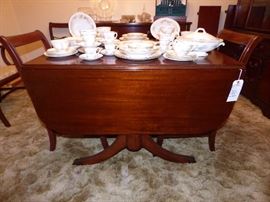 Homer Laughlin China Set