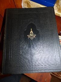 1942 Masonic Bible