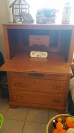 Virginia House Rock Maple Lincoln Industries Wagon Dresser with Drop Leaf Desk