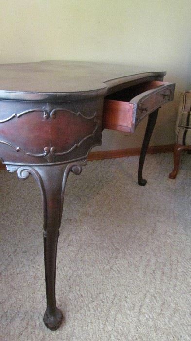 STUNNING "PARTNERS DESK" KIDNEY-SHAPED, ELABORATELY CARVED, FUNCTIONAL CENTER CURVED DRAWER WITH MATCHING REAR FAUX DRAWER. CURVED LEGS WITH BALL AND CLAW FOOT.