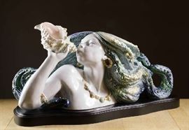 Lladro "Call of the Sea"