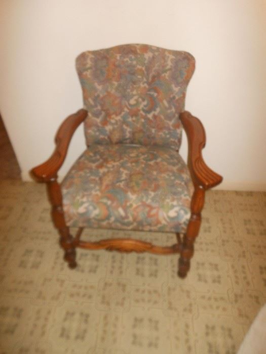 Antique arm chair