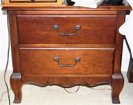 Hickory – White Night Tables