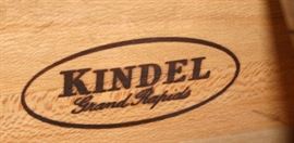 Kindel Grand Rapids Winterthur Museum Reproduction Hepple White Style Side Server