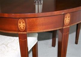 Kindel Grand Rapids Winterthur Museum Reproduction Hepple White Style Oval Table