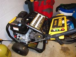 Dewalt 4200 psi pressure washer-used only 4 hours