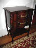 sm. chest of drawers