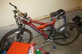 Mongoose Mens bike. 7 speed with right hand shift.
