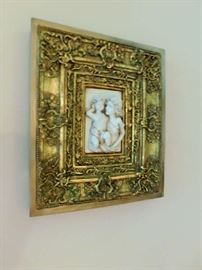 Gilded frame with 3d image