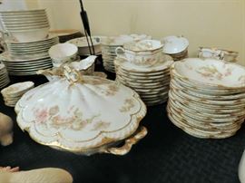 Haviland Limoges service for (10)