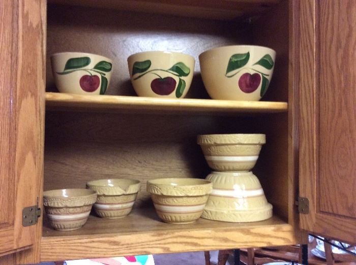 Watt Bowl Set and Roseville Mixing Bowl Set