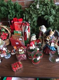 More and more - glassware, Resin figurines.