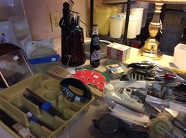 knives, flatware, kitchen utensils.