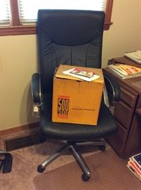 Vintage Kodak 8 mm projector! - GREAT Office chair!