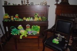 Piano,  and leather chair