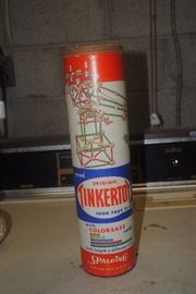 Tinkertoys in original box - missing lid