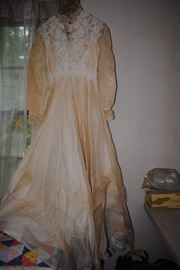 Vintage Wedding Dress - beautiful lace