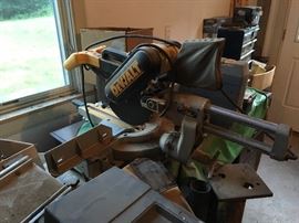 Large DeWalt Mitre Saw, gently used in perfect working condition