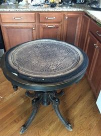 Original felt checker top