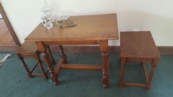 Game table with stools  $75