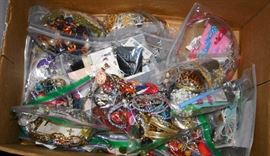 Bag lot Jewelry 